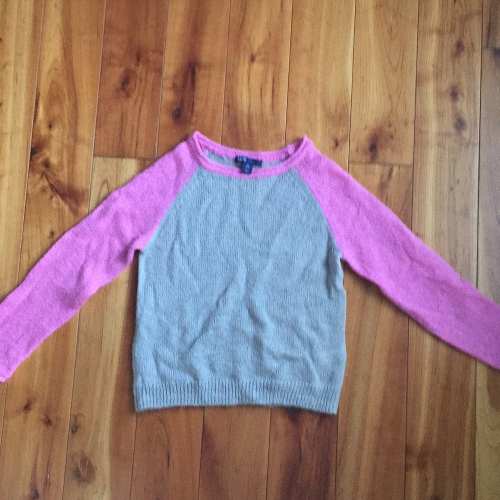 Gap sweater - girls size Small (6-7)